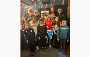gouter de Noël à l'école de pétanque.